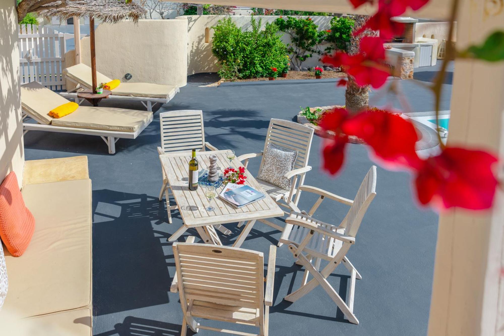 Theros Houses Santorini Kamári Esterno foto